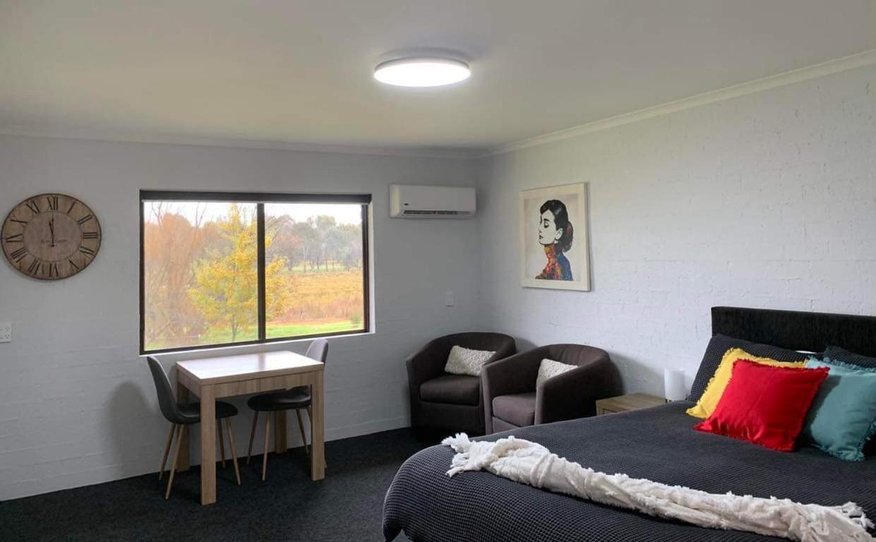 Colonial Inn Guest Rooms Yackandandah 外观 照片