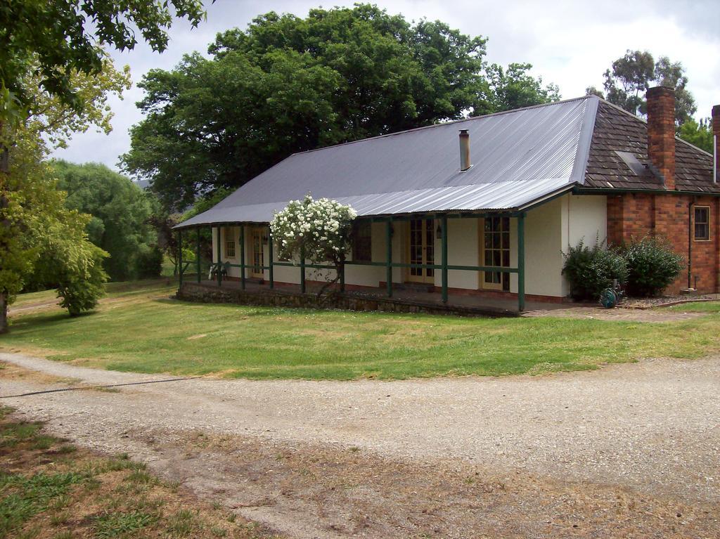 Colonial Inn Guest Rooms Yackandandah 外观 照片