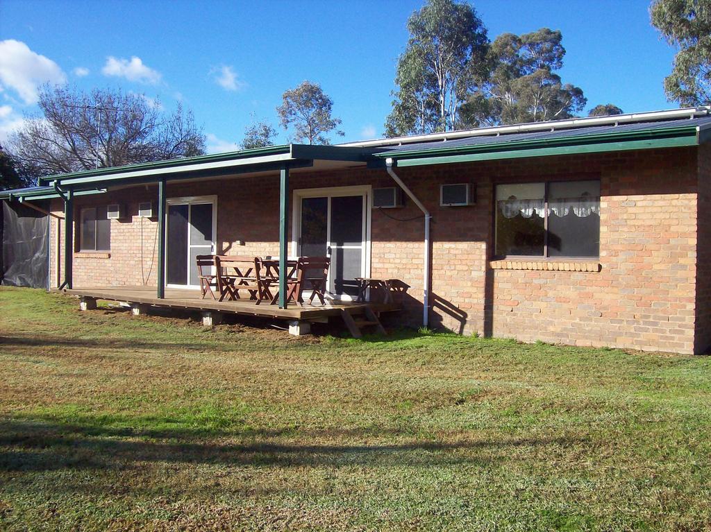 Colonial Inn Guest Rooms Yackandandah 外观 照片