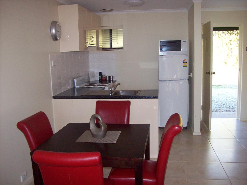 Colonial Inn Guest Rooms Yackandandah 外观 照片