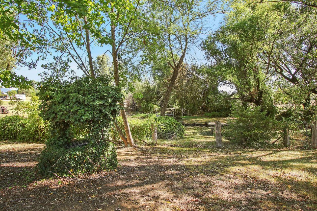 Colonial Inn Guest Rooms Yackandandah 外观 照片